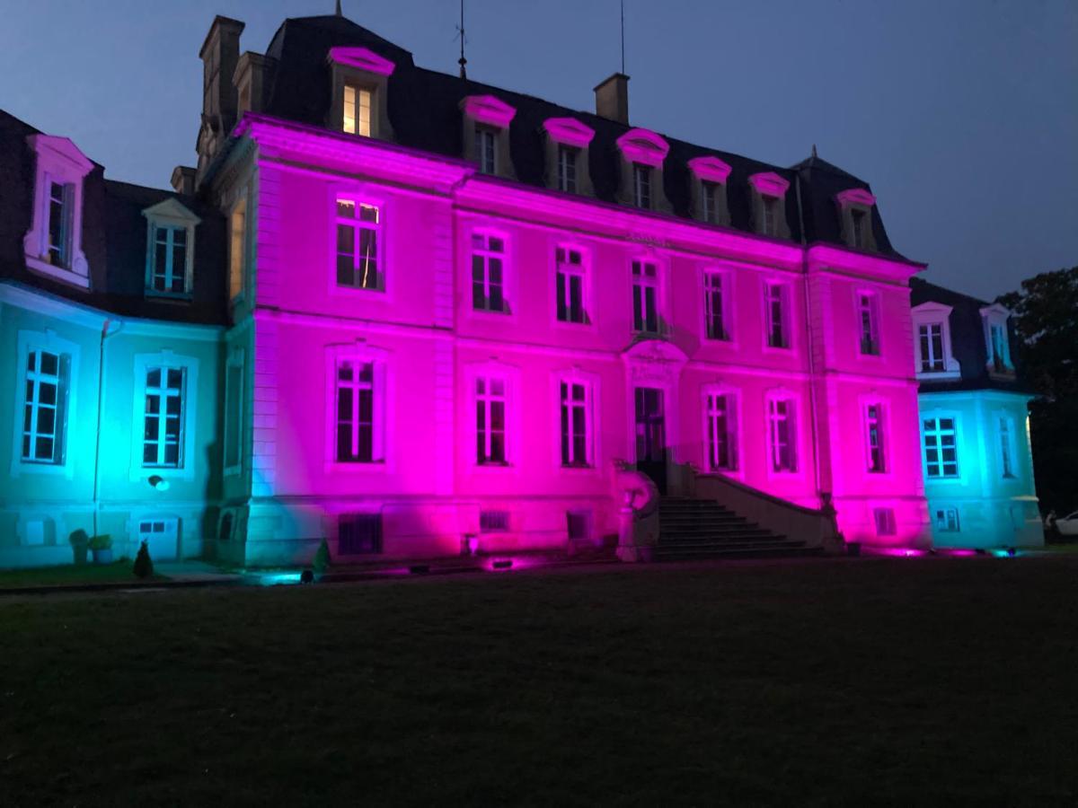 Chateau De La Bouchatte Les Roses *